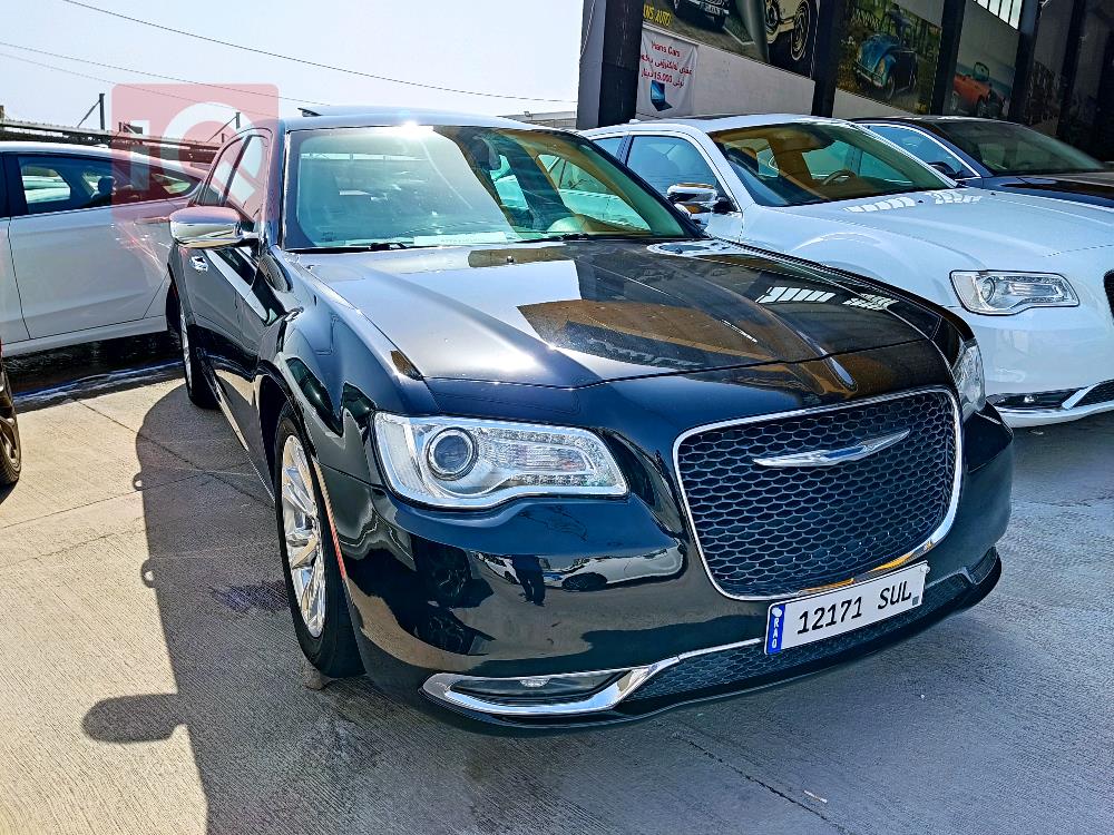 کرایسلەر 300
